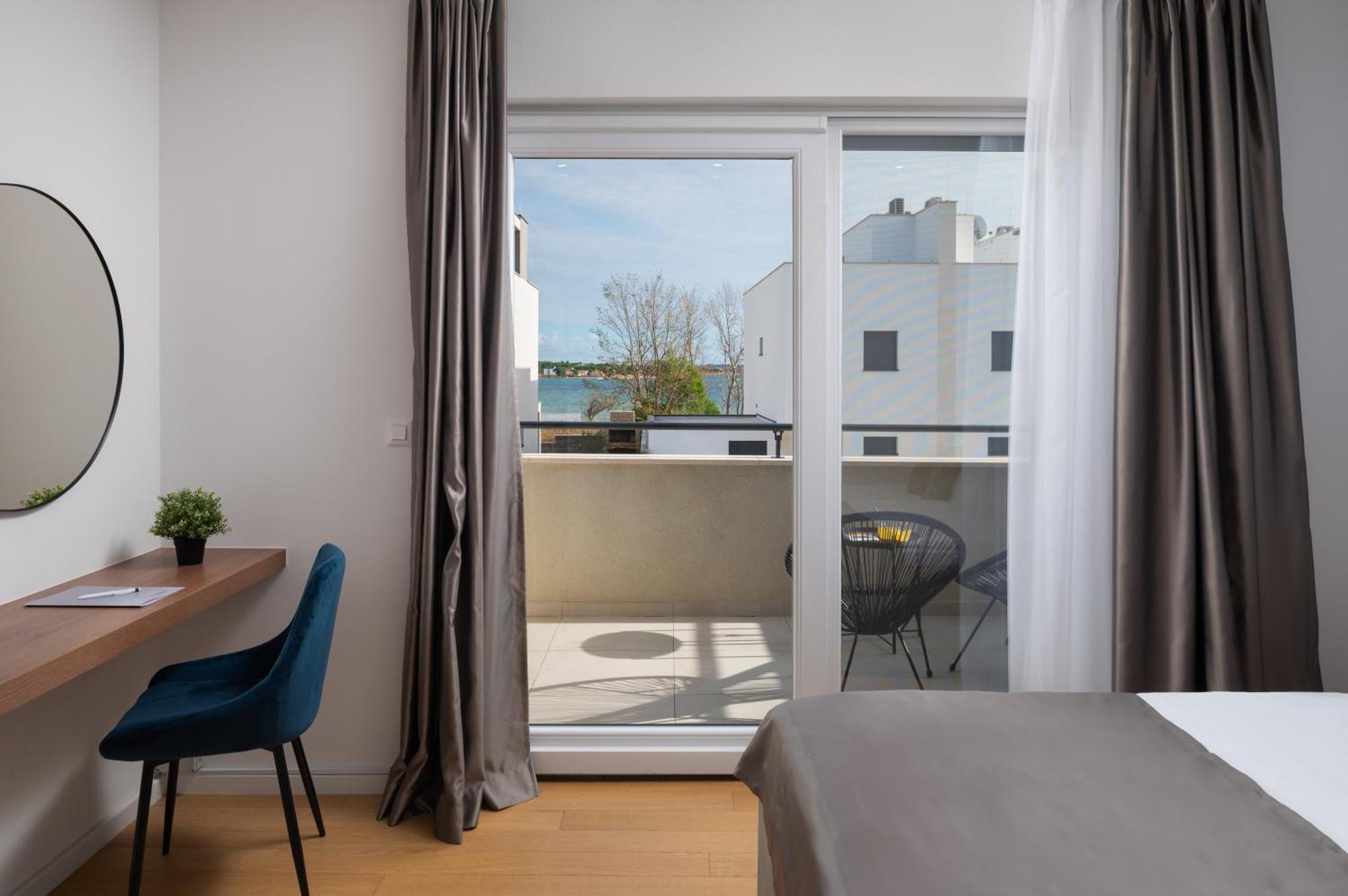 Villa Roca With Heated Pool And Sauna Privlaka  Exterior foto